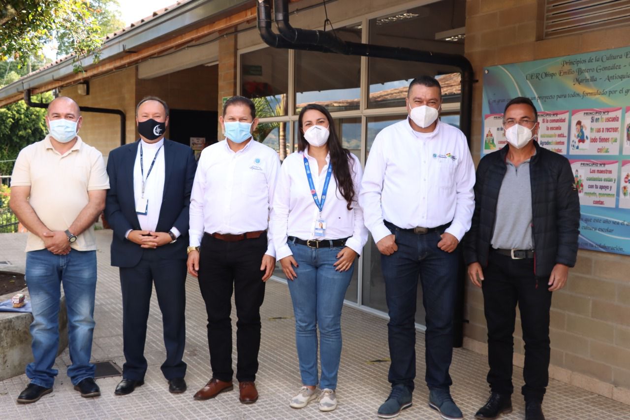 MARINILLA CUENTA CON EL PRIMER COLEGIO DIGITAL RURAL DE ANTIOQUIA: